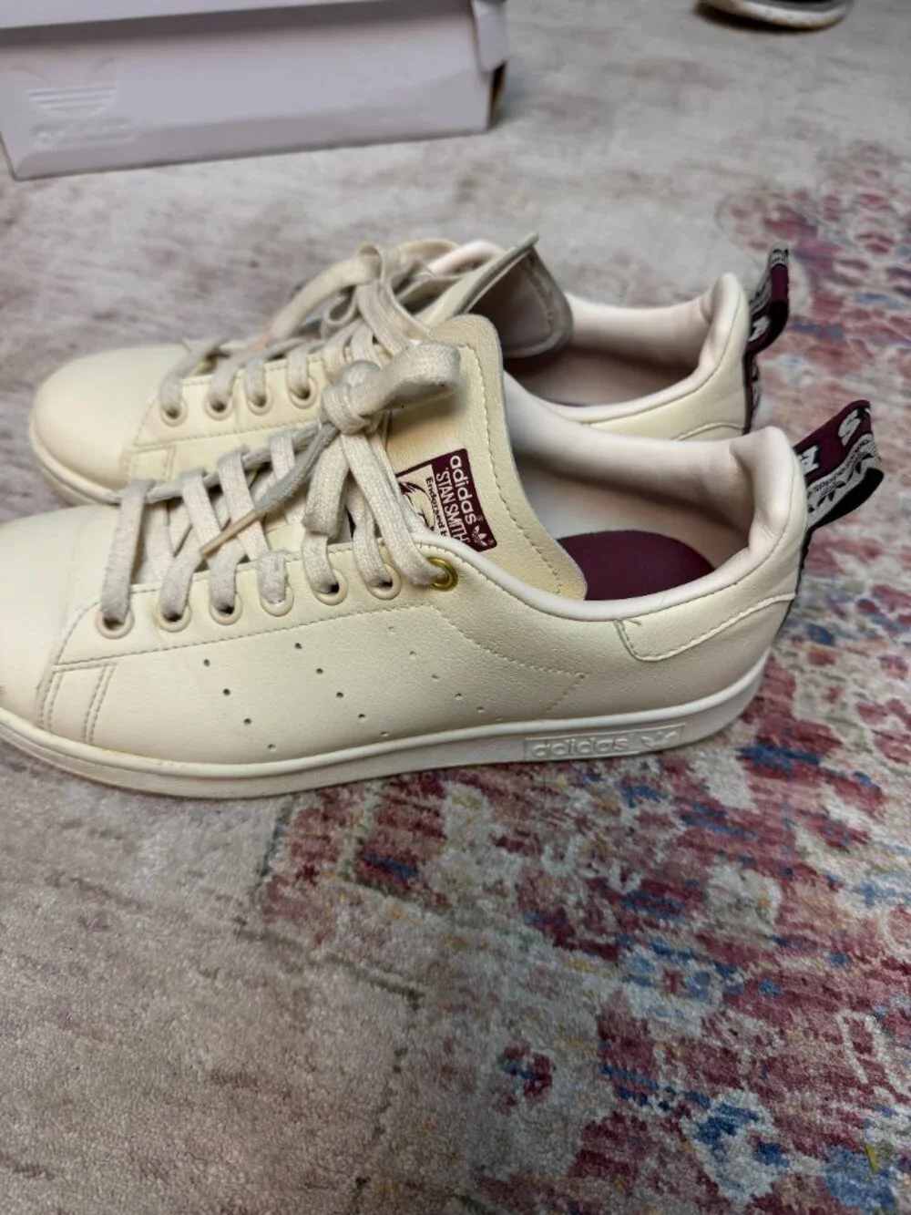 Adidas Originals Stan Smith Wonder White Women's Sneakers Size 7- In Great Shape